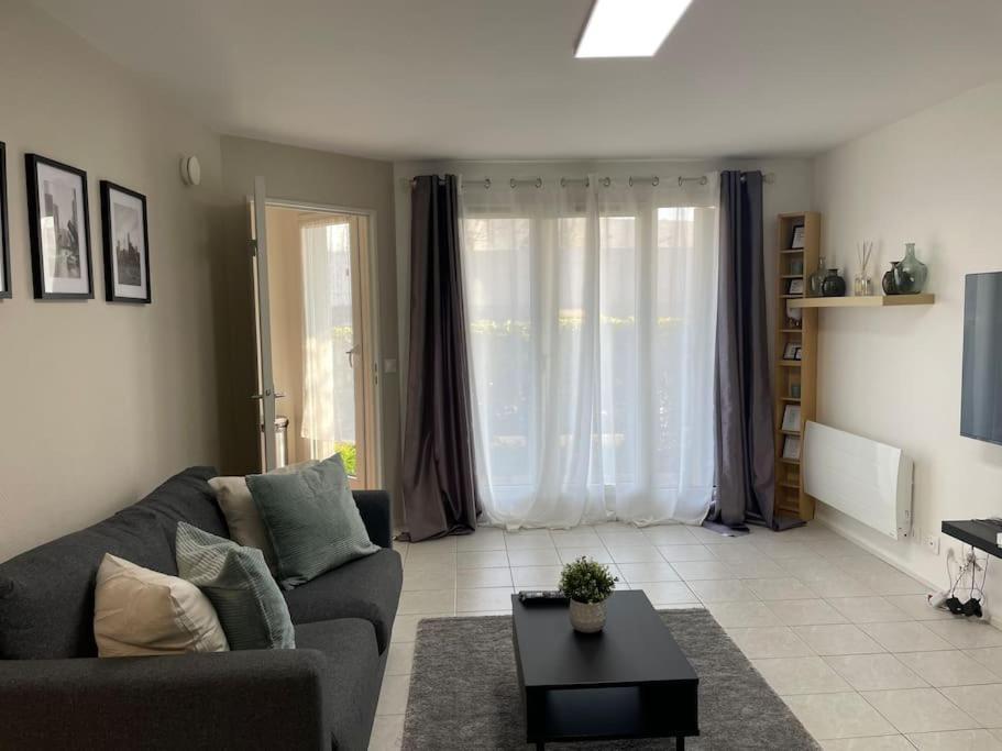 Appartement Cosy Proche Paris Le Bourget Ngoại thất bức ảnh